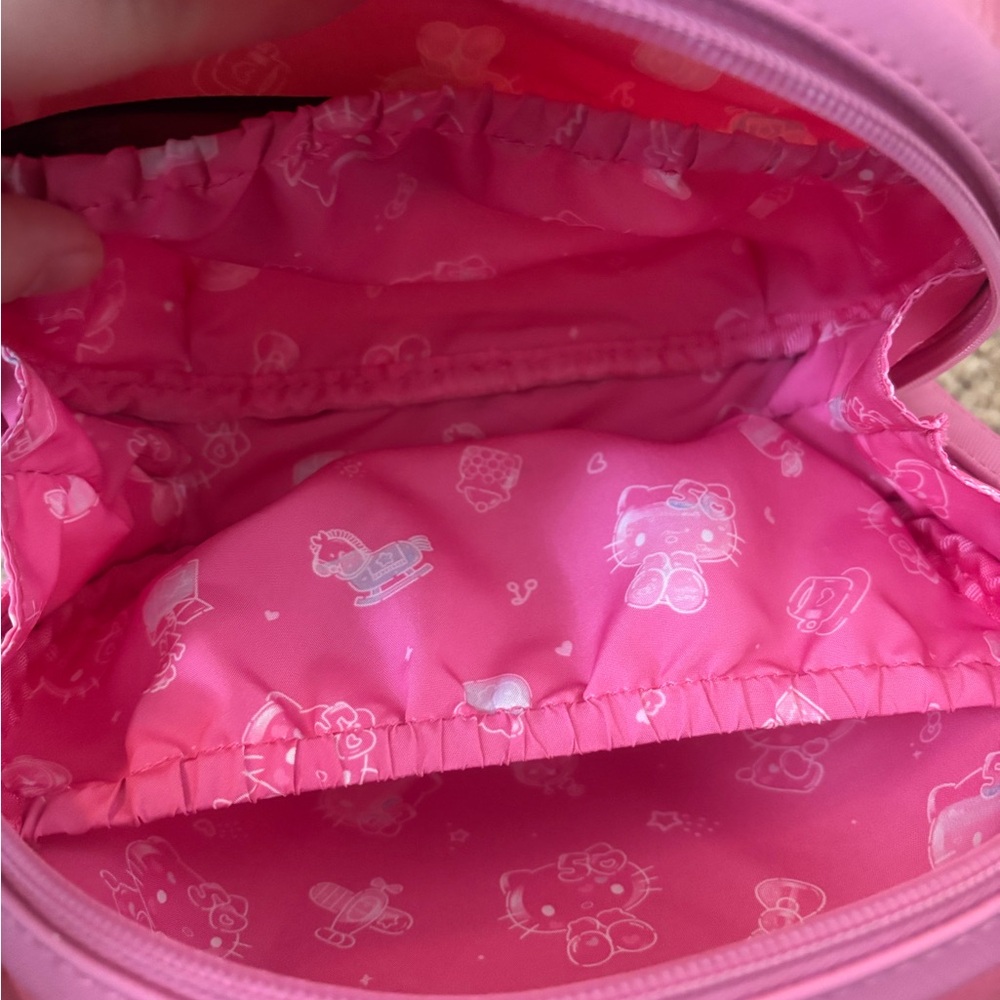 Loungefly x Sanrio 50th anniversary Pink Glitter Hello Kitty Crossbody Bag - Picture 6 of 12